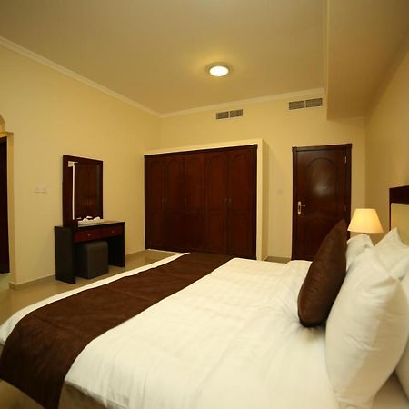 President Suites Apartments Al Manamah Esterno foto