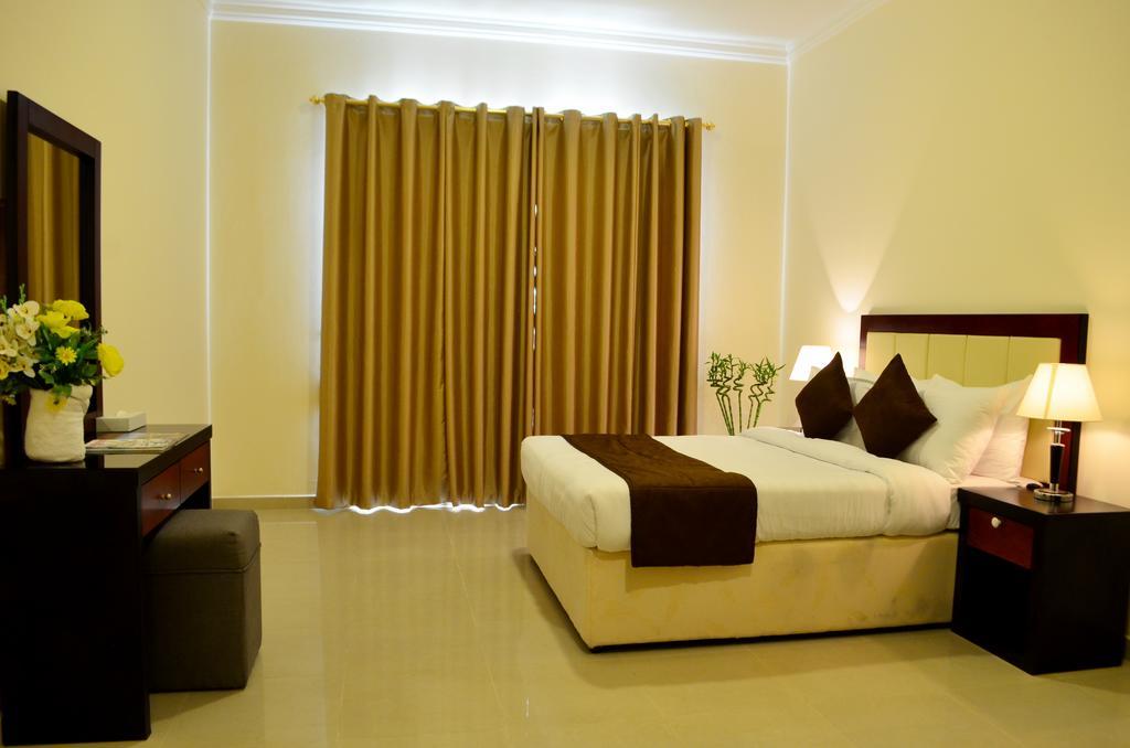 President Suites Apartments Al Manamah Esterno foto