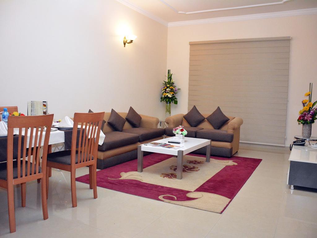 President Suites Apartments Al Manamah Esterno foto