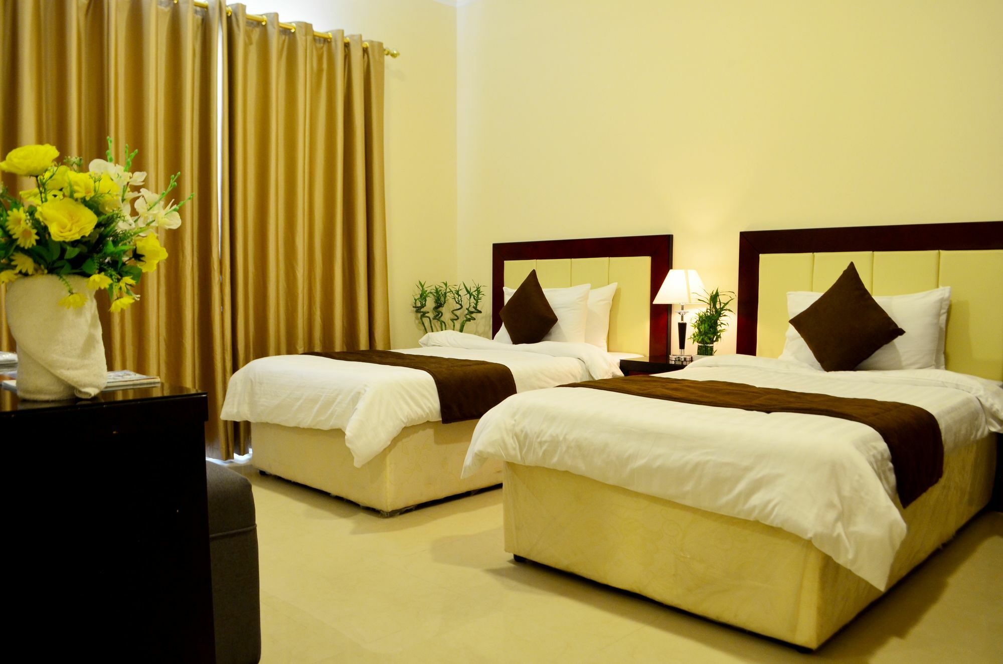 President Suites Apartments Al Manamah Esterno foto