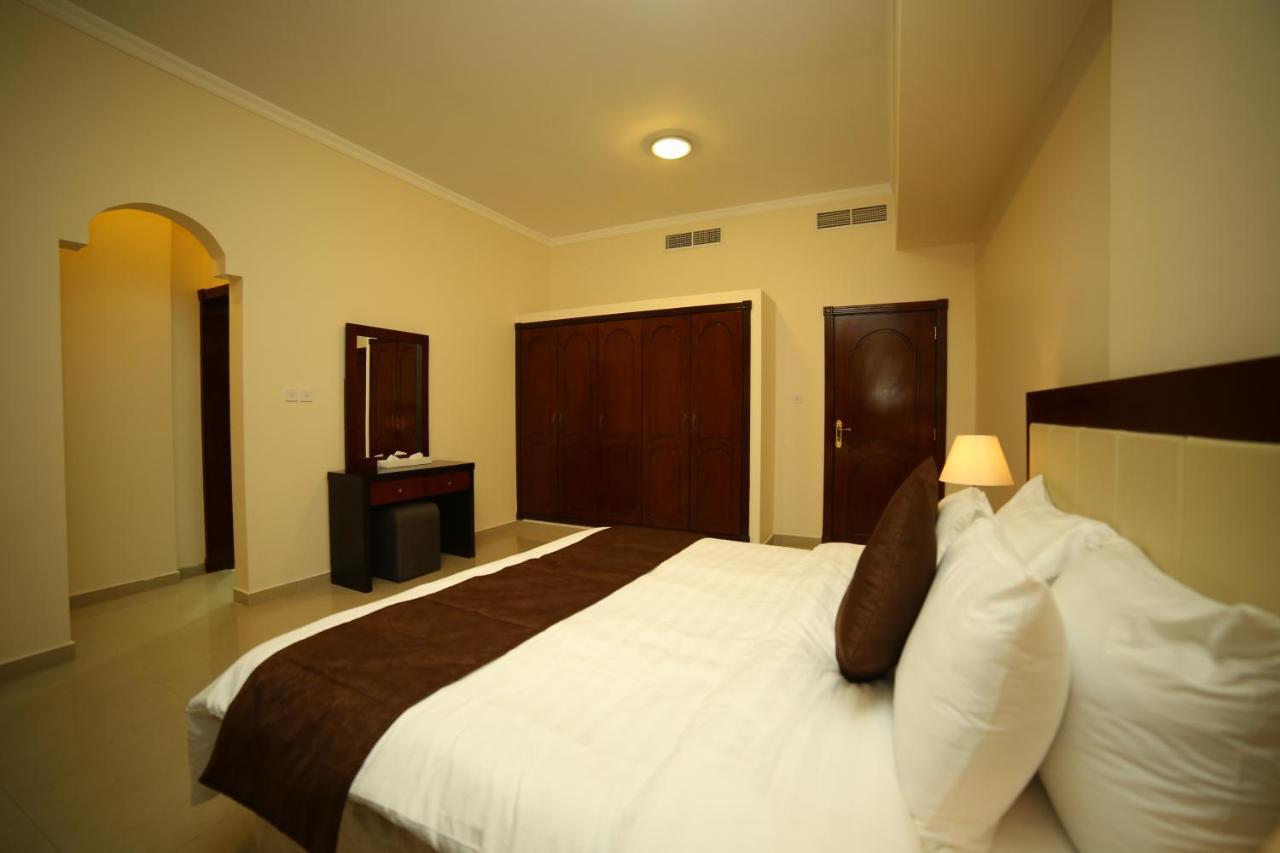 President Suites Apartments Al Manamah Esterno foto